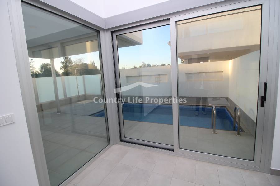 Long term rental - Quad / Semi detached - Dolores - Nuevo Sector 