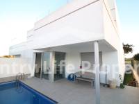 Long term rental - Quad / Semi detached - Dolores - Nuevo Sector 