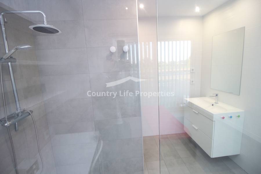 Long term rental - Quad / Semi detached - Dolores - Nuevo Sector 