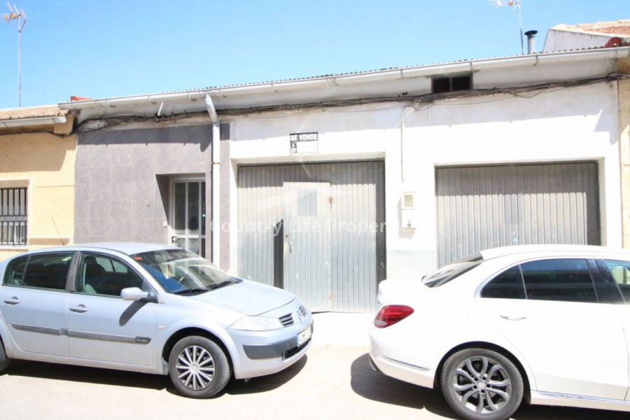 Resale - Warehouse/Workshop - Dolores - Town