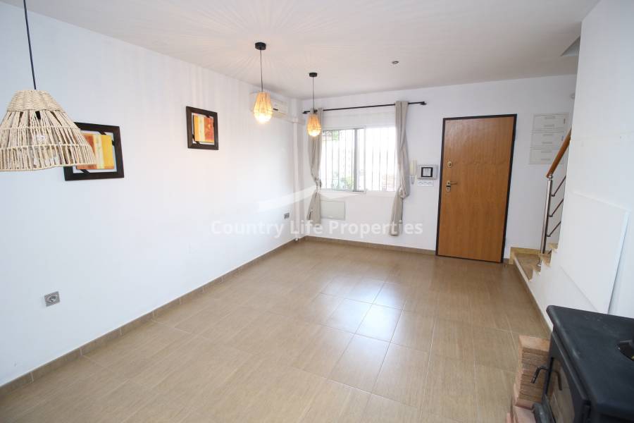 Перепродажа - Townhouse - Dolores - Nuevo Sector 