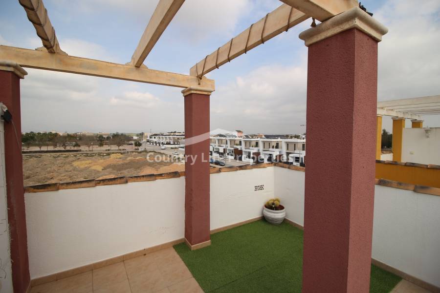 Resale - Townhouse - Dolores - Nuevo Sector 