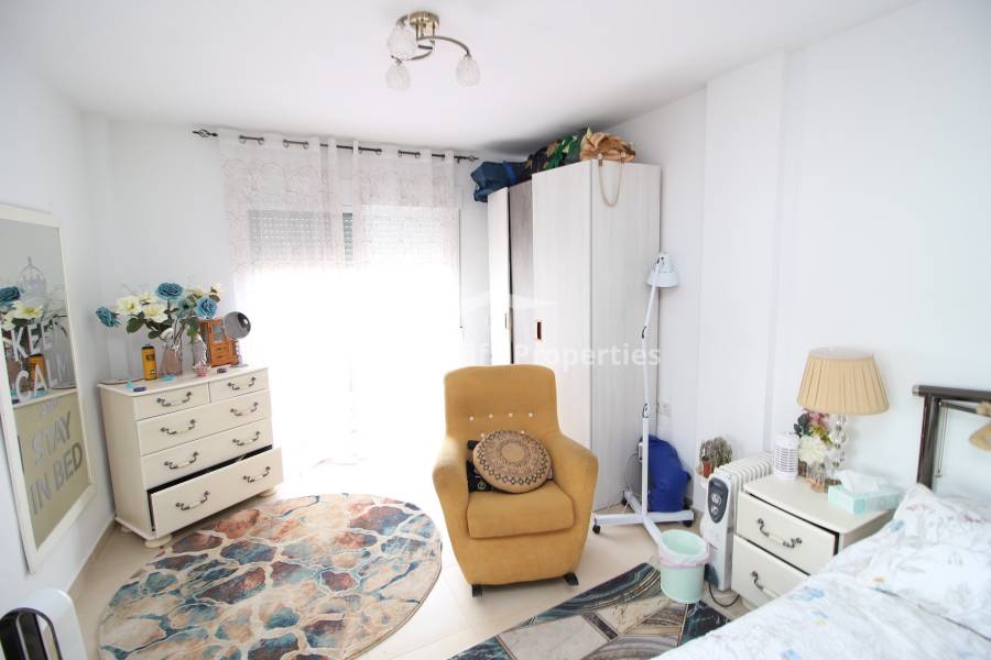 Resale - Townhouse - Dolores - Town