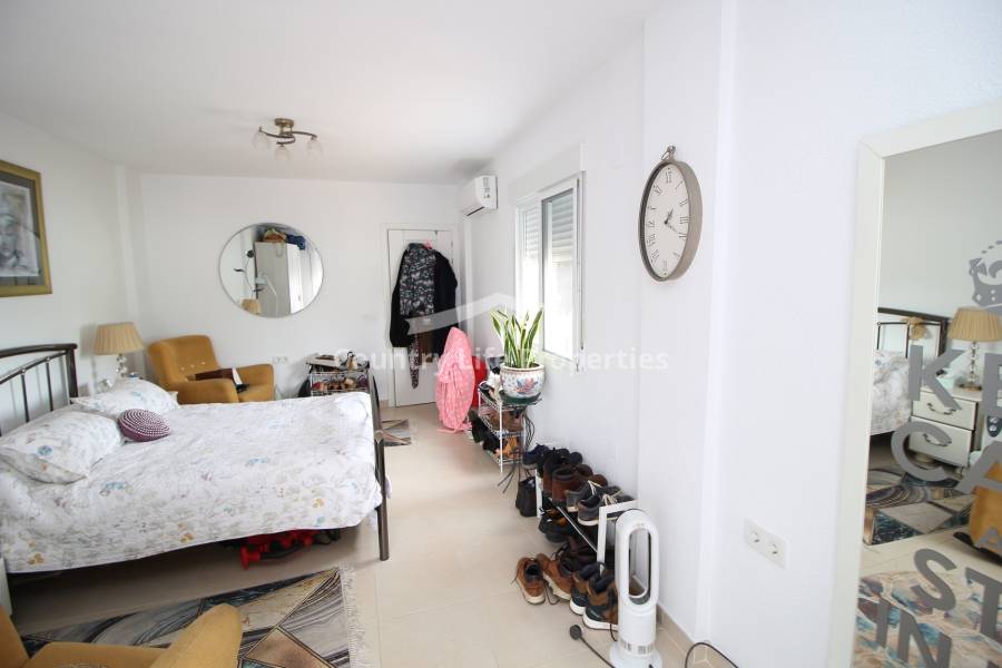 Resale - Townhouse - Dolores - Town