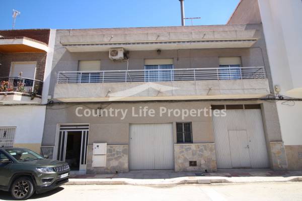 Townhouse - Long term rental - Dolores - Town