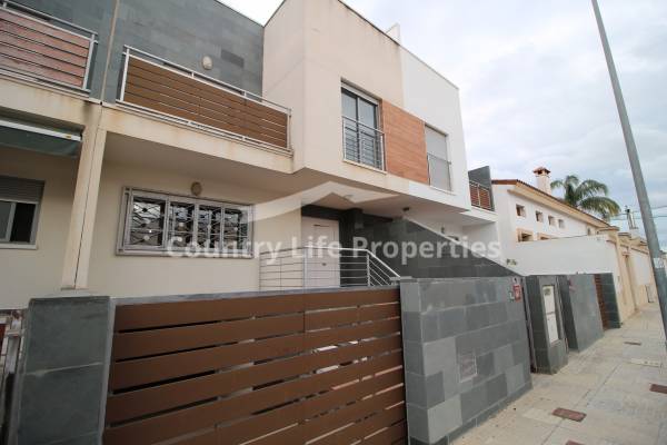 Quad / Semi detached - Long term rental - Dolores - Nuevo Sector 