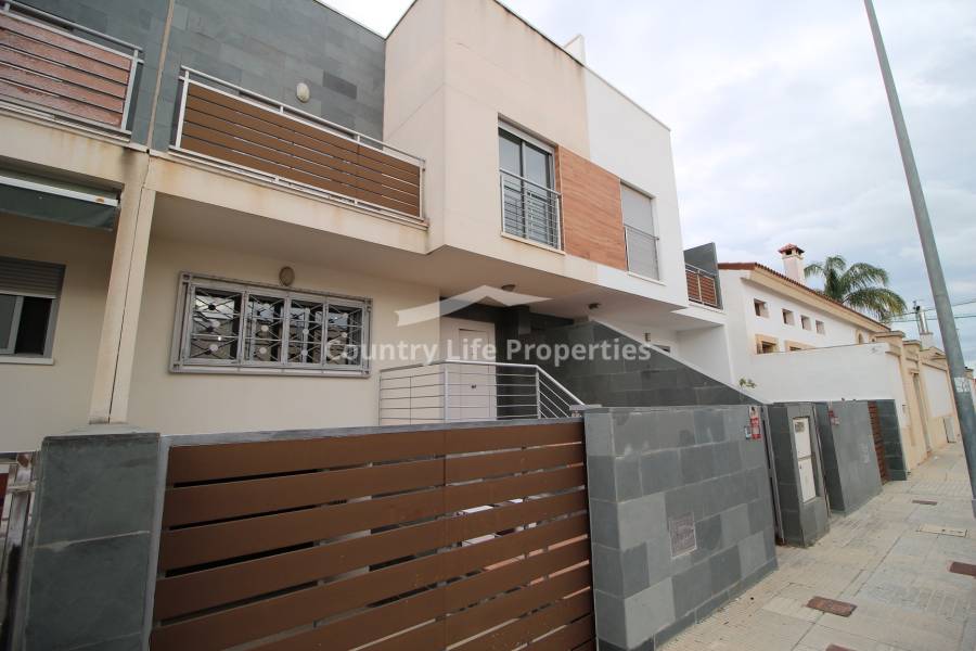 Alquiler - Adosado - Dolores - Nuevo Sector 