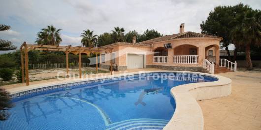 Villa - Resale - Dolores - Countryside