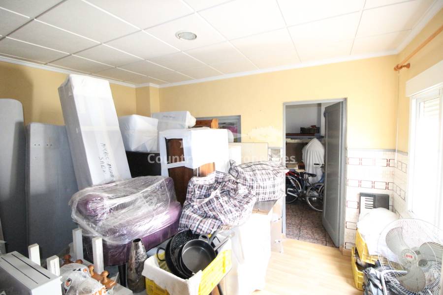 Segunda Mano - Casa de pueblo - Dolores - Pueblo