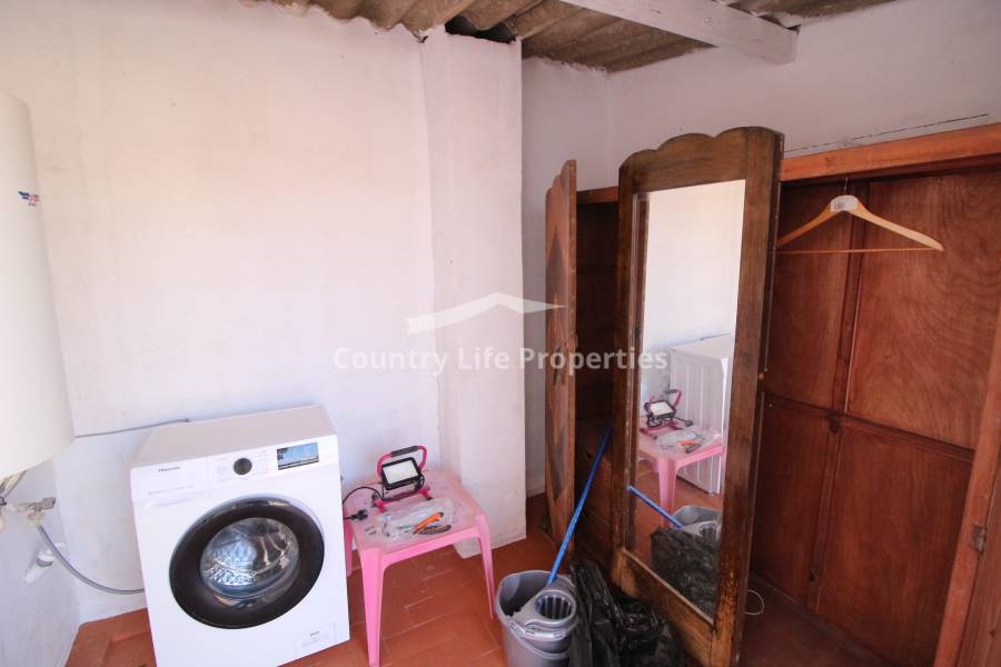 Segunda Mano - Casa de pueblo - Dolores - Pueblo