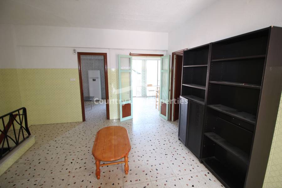 Segunda Mano - Casa de pueblo - Dolores - Pueblo