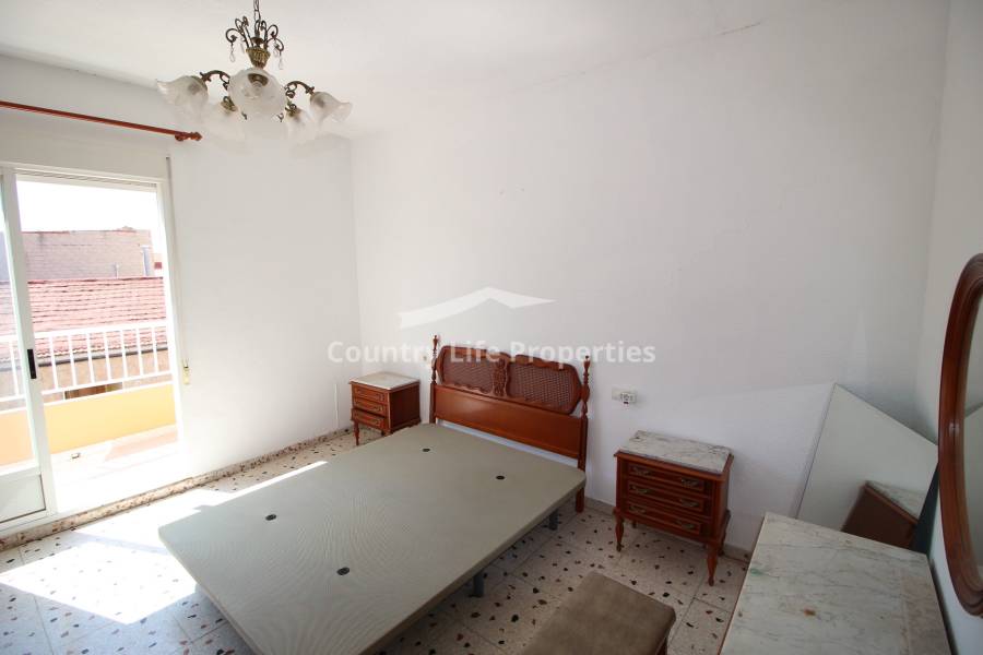 Segunda Mano - Casa de pueblo - Dolores - Pueblo