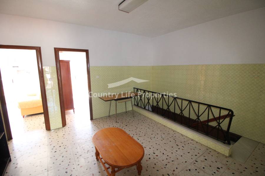 Segunda Mano - Casa de pueblo - Dolores - Pueblo