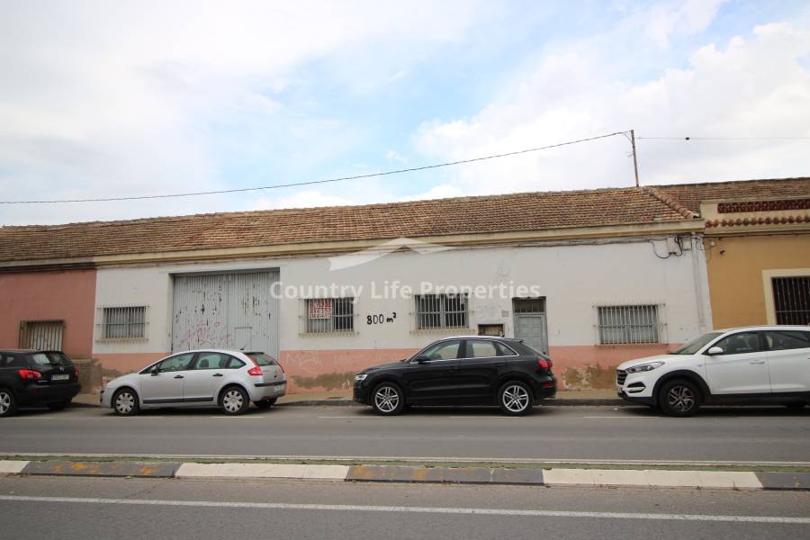 Segunda Mano - Nave - Almoradi - El Pueblo