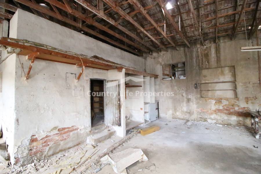 Segunda Mano - Nave - Almoradi - El Pueblo