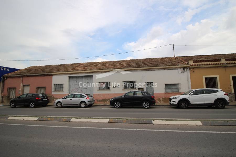 Segunda Mano - Nave - Almoradi - El Pueblo