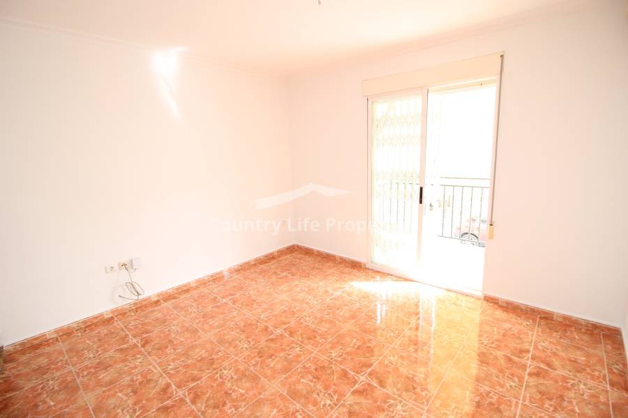 Revente - Triplex - Dolores - Town