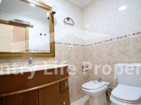 Revente - Triplex - Dolores - Town