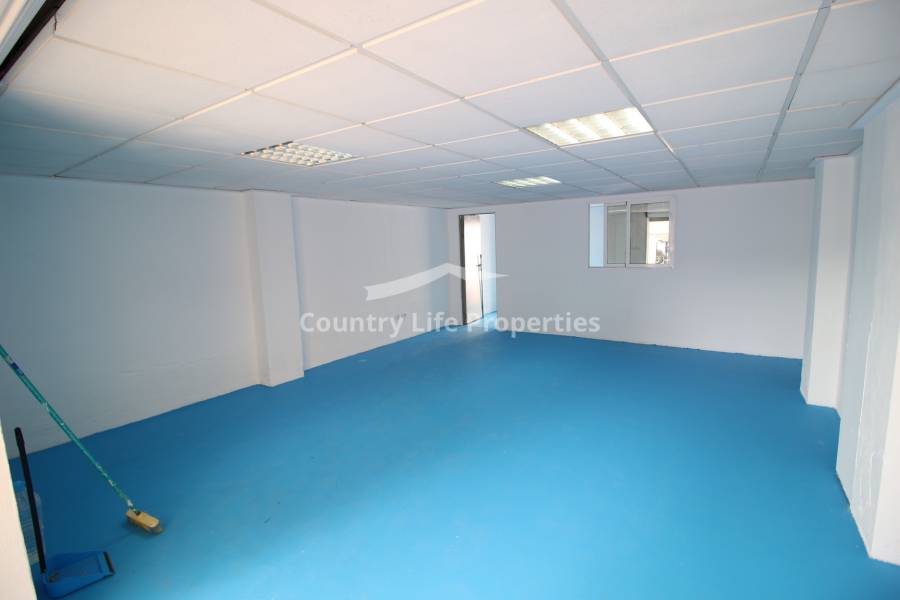 Revente - Triplex - Dolores - Town