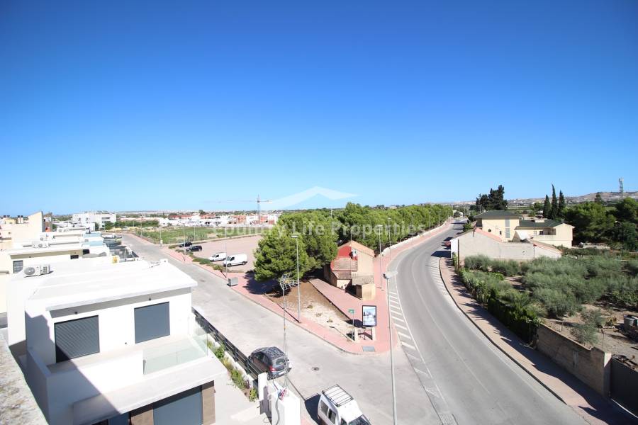 Wederverkoop - Appartement - Daya Nueva - Town