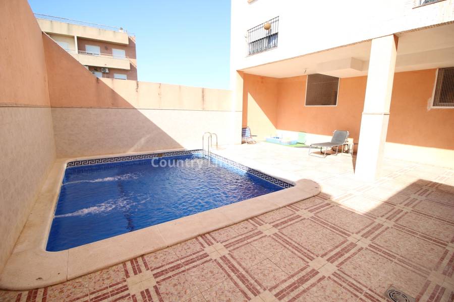 Lange termijn verhuur - Appartement - Dolores - Town