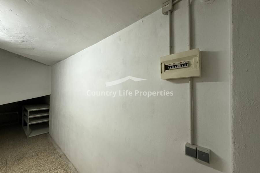 Wederverkoop - Parking - Albatera - Town