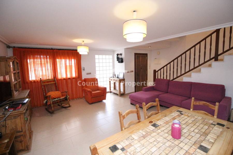 Segunda Mano - Bungalow - Dolores - Nuevo Sector 