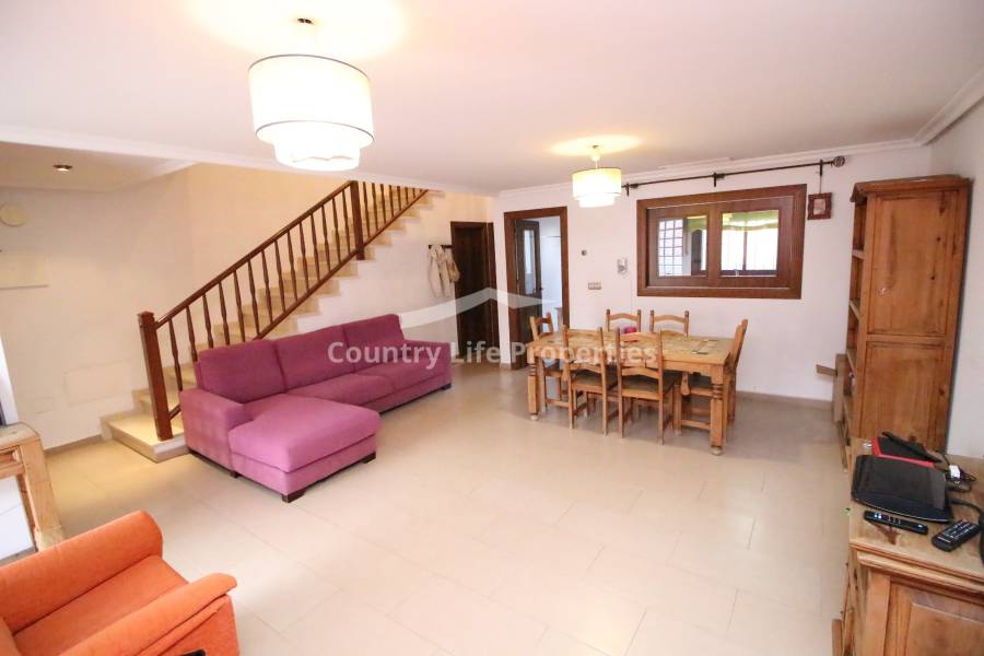 Segunda Mano - Bungalow - Dolores - Nuevo Sector 