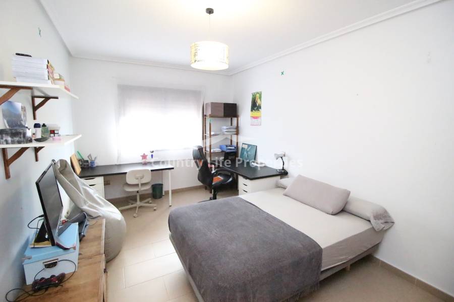 Segunda Mano - Bungalow - Dolores - Nuevo Sector 