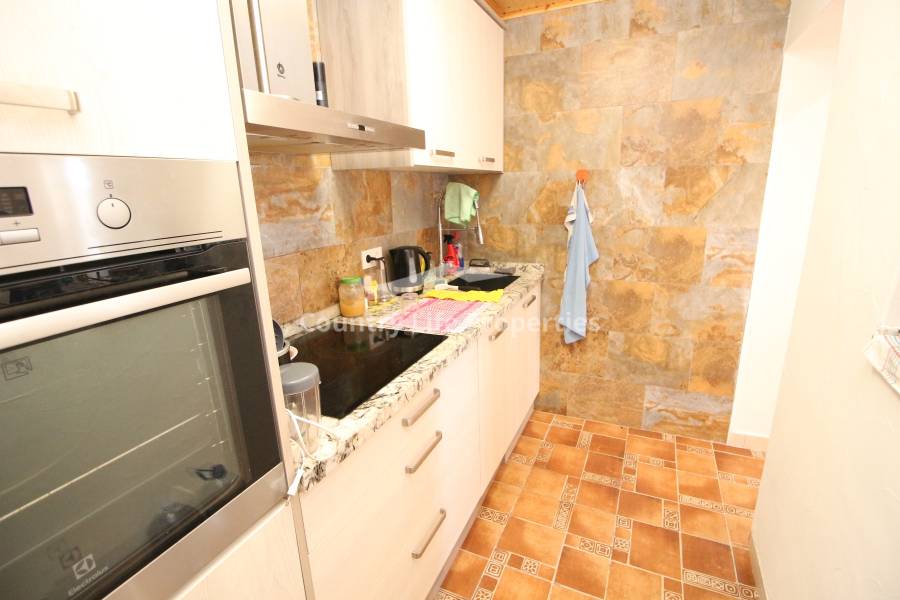 Перепродажа - Villa - Crevillente