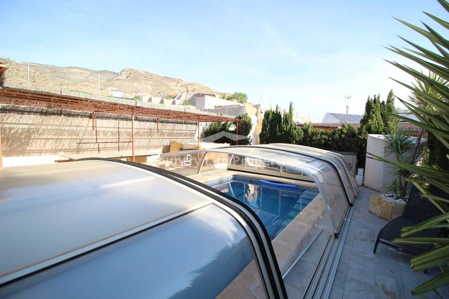 Перепродажа - Villa - Crevillente