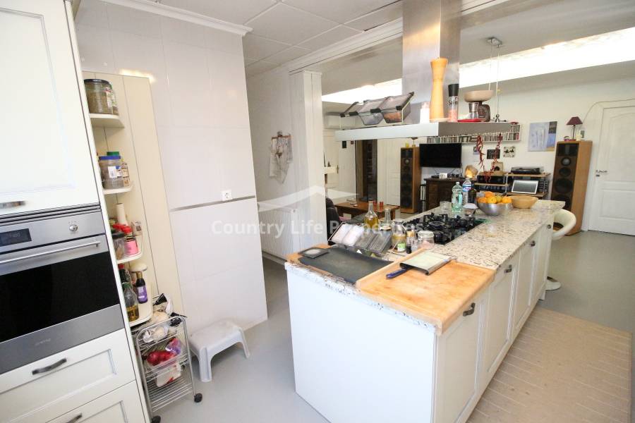 Перепродажа - Villa - Crevillente