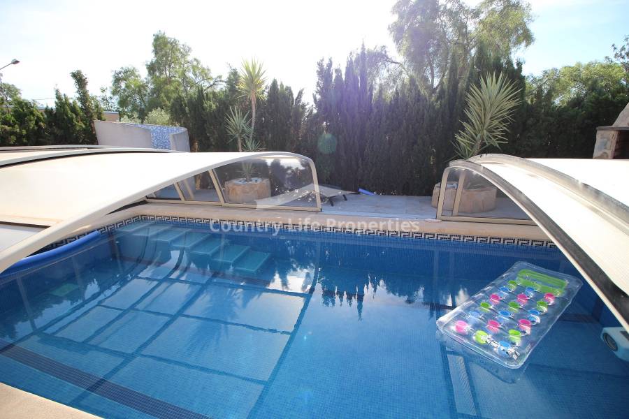 Перепродажа - Villa - Crevillente