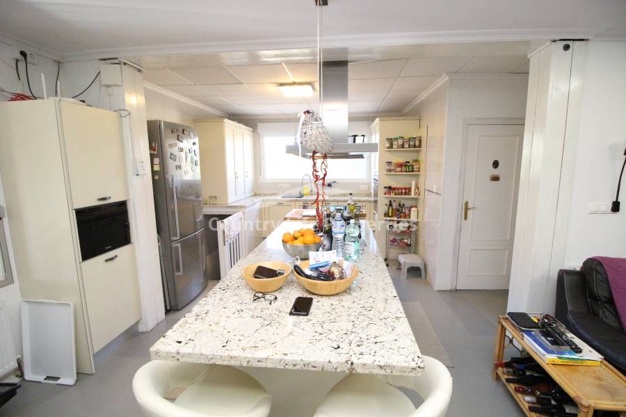 Перепродажа - Villa - Crevillente