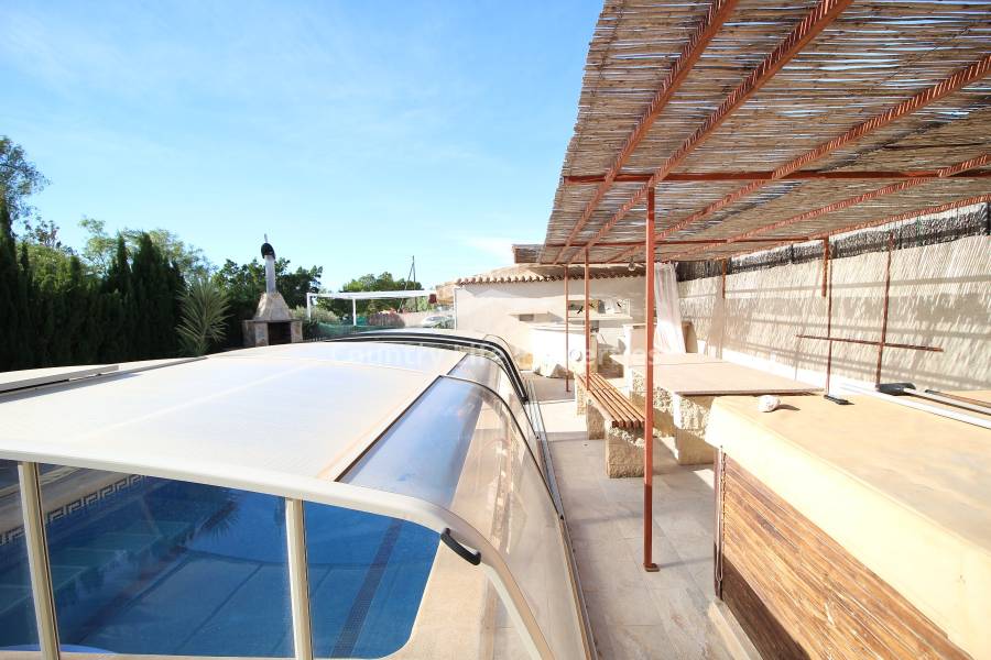 Перепродажа - Villa - Crevillente