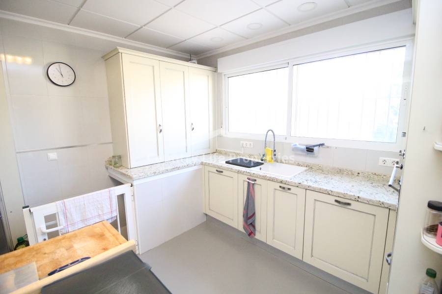 Перепродажа - Villa - Crevillente