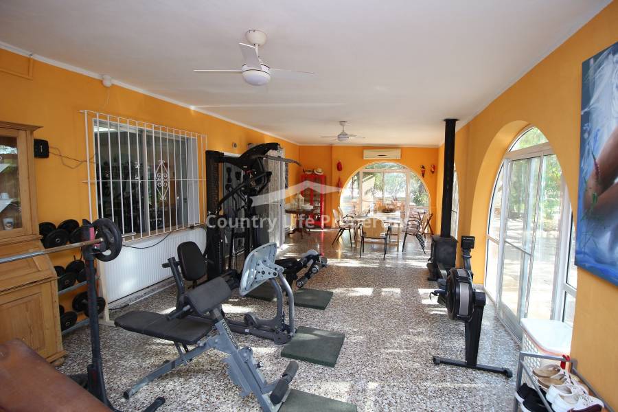 Перепродажа - Villa - Crevillente