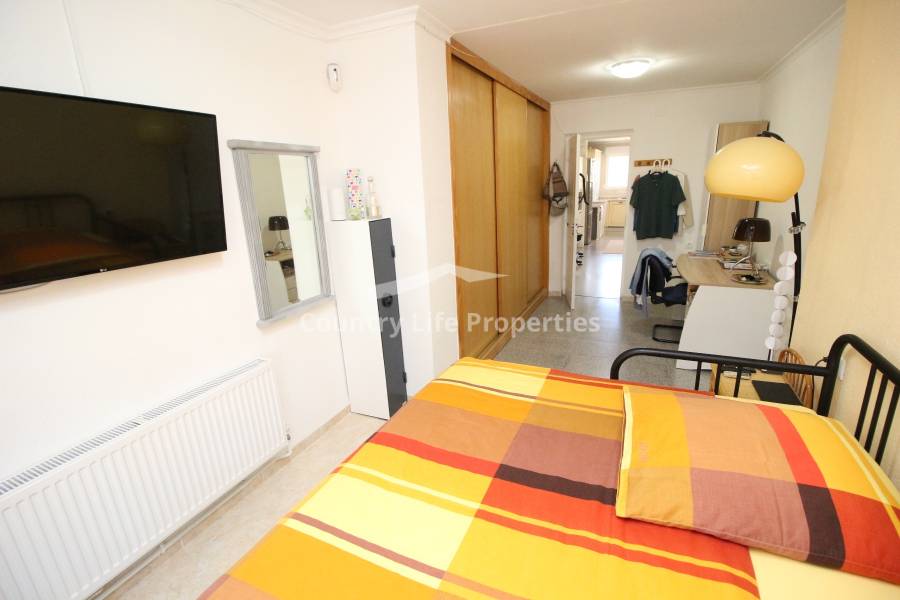 Перепродажа - Villa - Crevillente