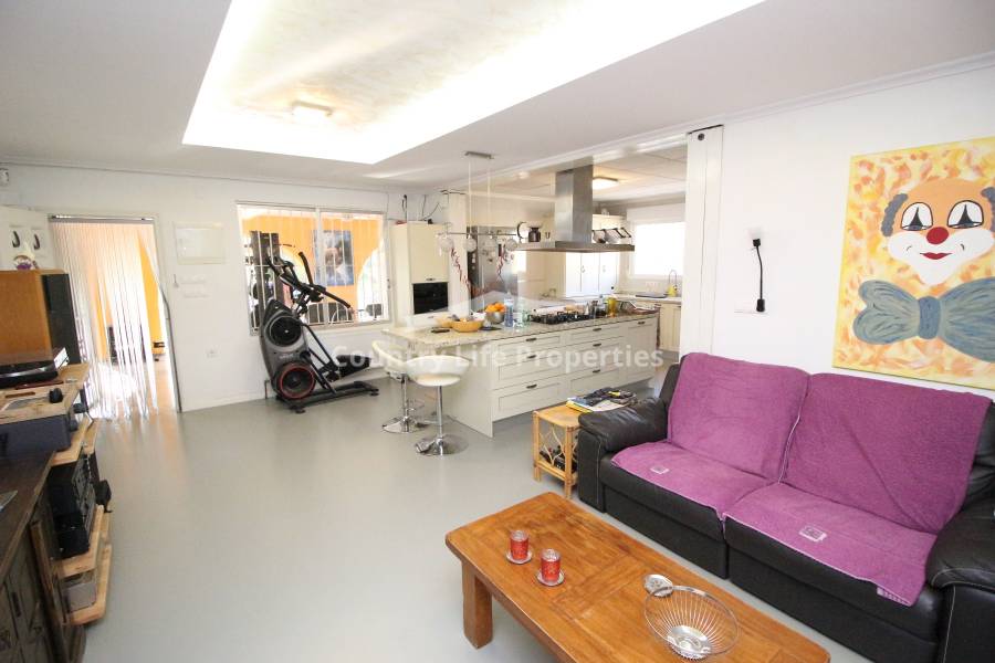 Перепродажа - Villa - Crevillente