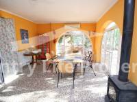 Перепродажа - Villa - Crevillente