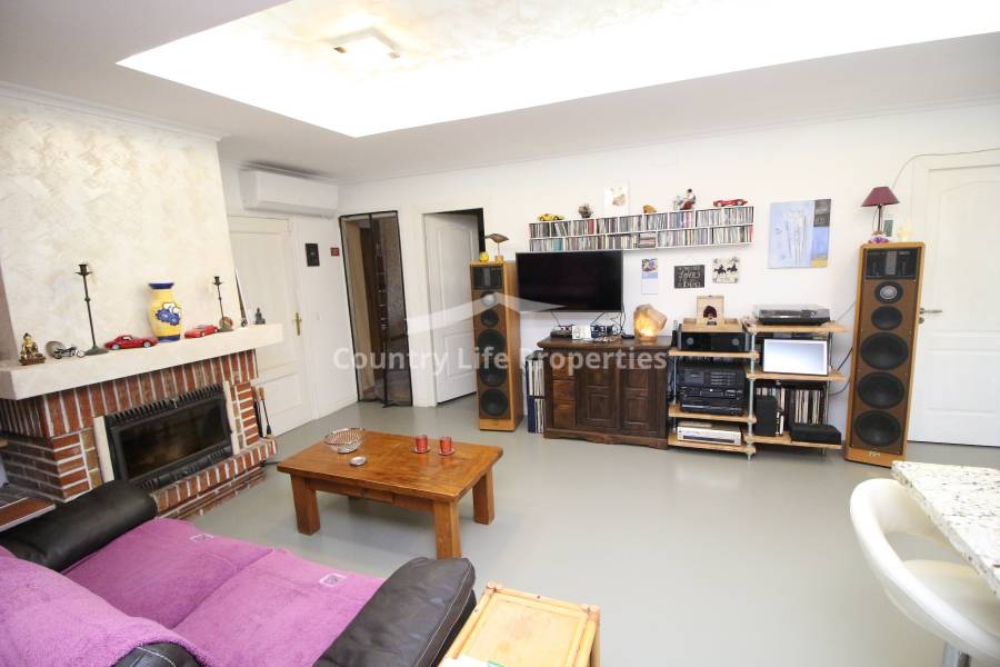 Перепродажа - Villa - Crevillente