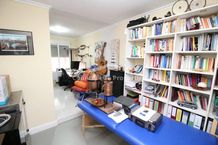 Перепродажа - Villa - Crevillente