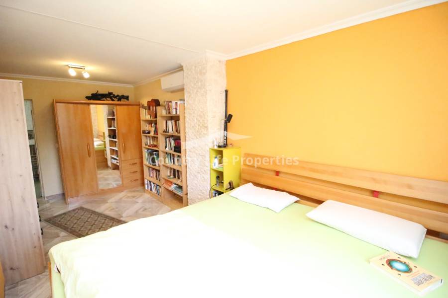 Перепродажа - Villa - Crevillente