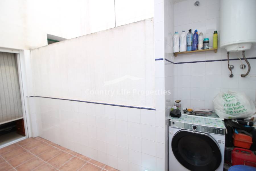 Resale - Apartment - Dolores - Countryside