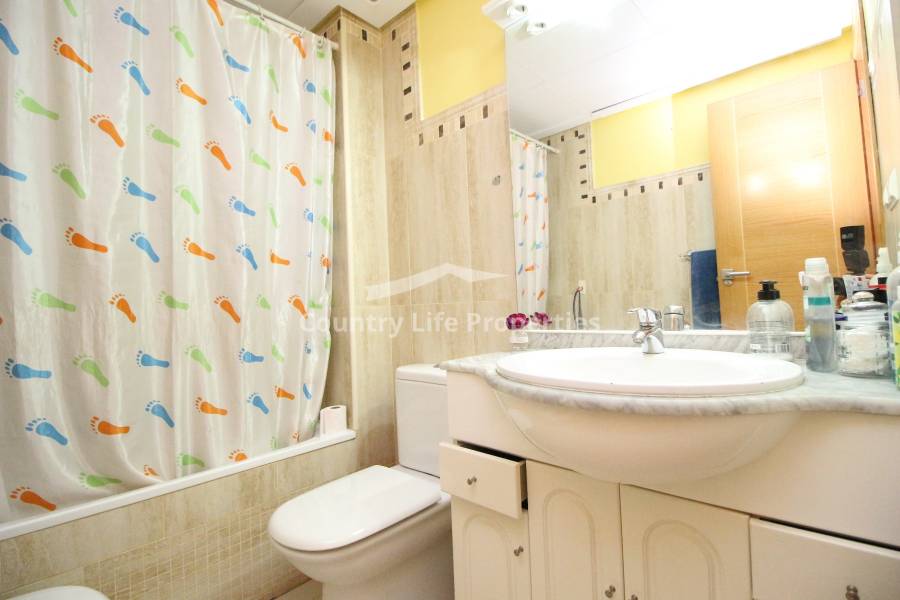 Resale - Apartment - Dolores - Countryside