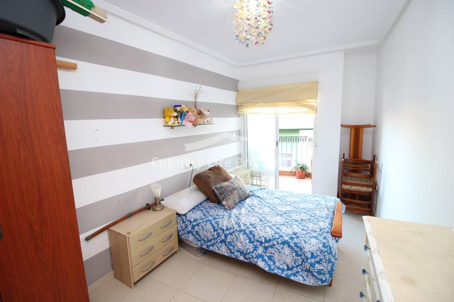 Resale - Apartment - Dolores - Countryside