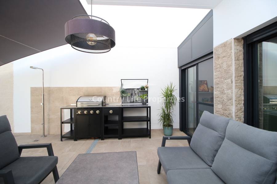 Segunda Mano - Chalet - Dolores - Nuevo Sector 