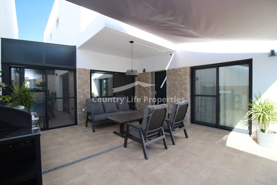 Segunda Mano - Chalet - Dolores - Nuevo Sector 