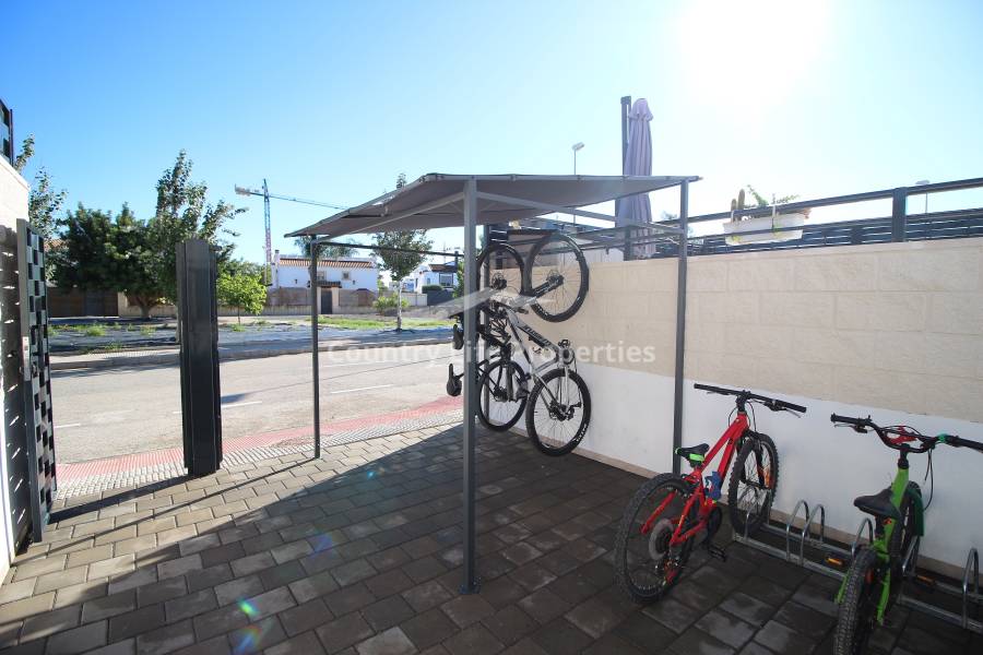 Segunda Mano - Chalet - Dolores - Nuevo Sector 