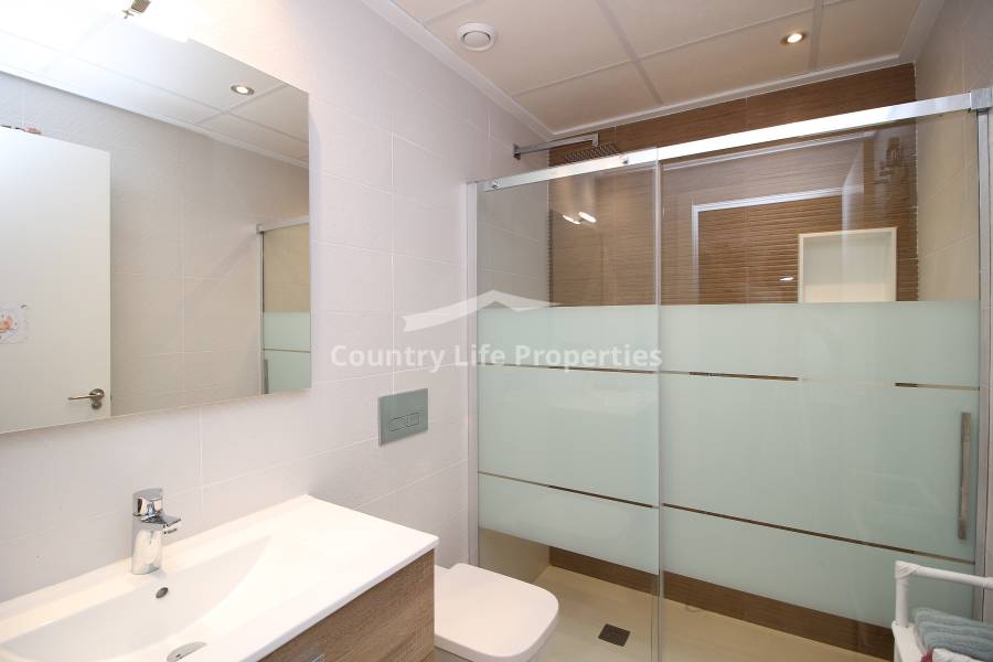 Segunda Mano - Chalet - Dolores - Nuevo Sector 